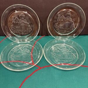 VTG 4-Arcoroc France Chalet Snow Cabin Clear‎ Glass 7.5" Plates Winter Christmas